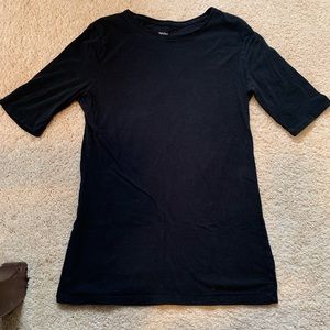 Black tee shirt